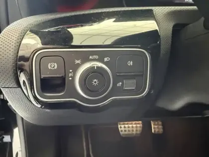 Photo 13 Mercedes Classe A Gén. IV (W177) Ph2 AMG Line 5