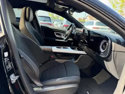 Photo 16 Mercedes CLA  200 AMG Line