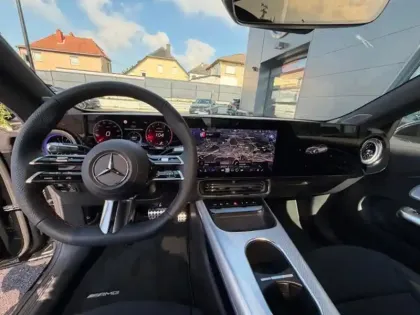 Photo 12 Mercedes CLA  200 AMG Line