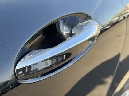 Photo 12 Mercedes Classe B 250 e Hybrid EQ AMG Line