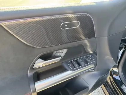 Photo 15 Mercedes Classe B 250 e Hybrid EQ AMG Line