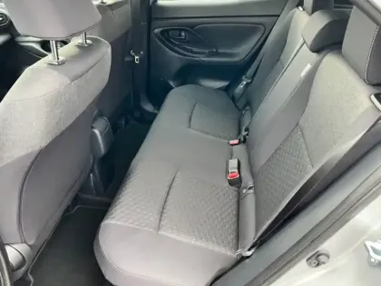 Photo 15 Toyota Yaris Hybride 130H 2WD DESIGN PACK CARGO