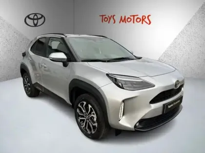 Photo 6 Toyota Yaris Hybride 130H 2WD DESIGN PACK CARGO