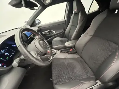 Photo 9 Toyota Yaris Gén. I Ph1 GR Sport 5