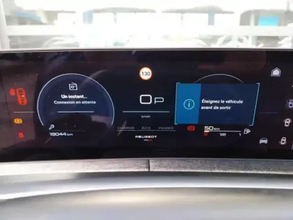 Photo 10 Peugeot 3008 Hybrid 136 e-DCS6 GT 5p