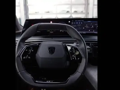 Photo 21 Peugeot 3008 Hybrid 136 e-DCS6 GT 5p