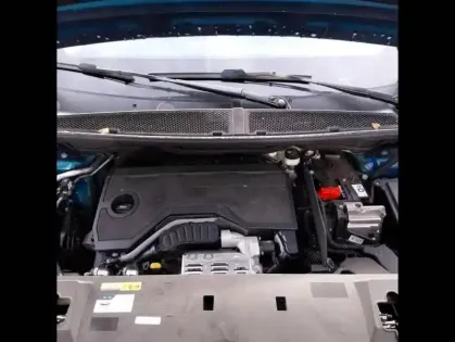 Photo 17 Peugeot 3008 Hybrid 136 e-DCS6 GT 5p