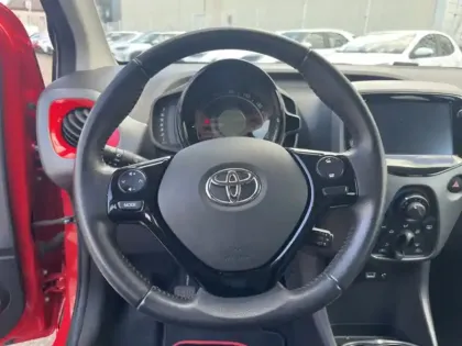 Photo 12 Toyota Aygo 1.0 VVT-i x-play