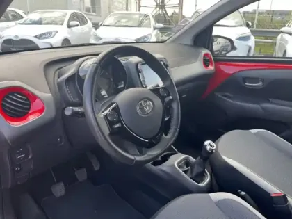 Photo 11 Toyota Aygo 1.0 VVT-i x-play