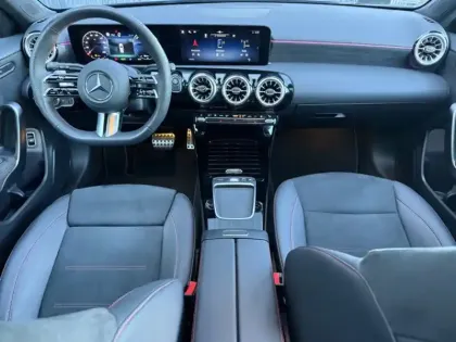 Photo 7 Mercedes Classe A 250 e Hybrid EQ AMG Line