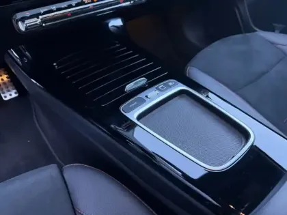 Photo 26 Mercedes Classe A 250 e Hybrid EQ AMG Line