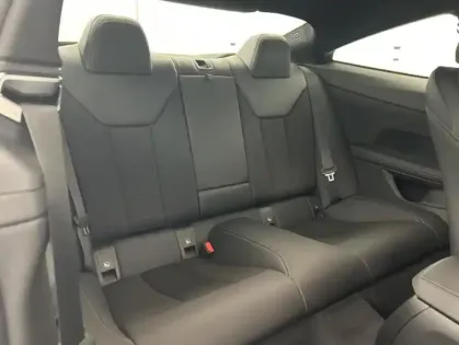 Photo 15 BMW Serie 4 Gén. II (G22) Ph1 Evo Base 2