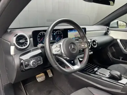 Photo 10 Mercedes CLA 200 d AMG Line