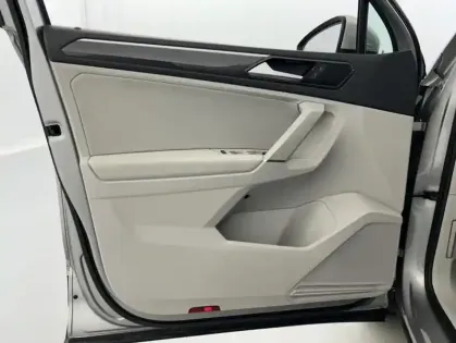 Photo 10 Volkswagen Tiguan Gén. II Ph1 Carat 5