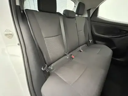 Photo 21 Toyota Yaris 70 VVT-i Dynamic