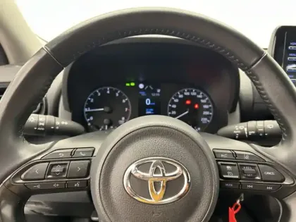 Photo 13 Toyota Yaris 70 VVT-i Dynamic