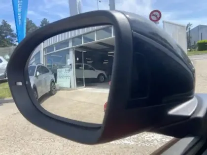 Photo 17 Volkswagen T-roc  1.5 TSI Evo2 150ch R-Line DSG7