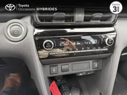 Photo 14 Toyota Yaris Gén. I Ph1 NG Première 5