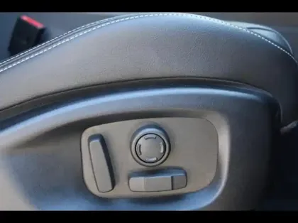 Photo 13 Jaguar E-Pace Gén. I (X540) Ph2 Evo R-Dynamic S 5