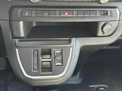 Photo 11 Opel Vivaro Gén. III Ph2 Pack Premium Connect 4