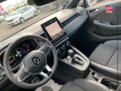 Photo 14 Renault Clio  1.6 E-Tech 145ch full hybrid esprit Alpine - 24