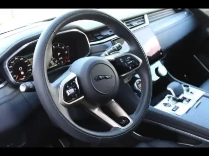 Photo 12 Jaguar F-Pace Gén. I (X761) Ph2 SVR 5