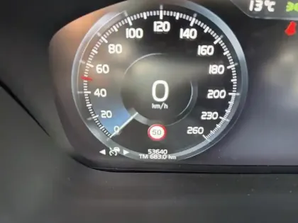 Photo 13 Volvo Xc60 Gén. II Ph2 R-Design 5