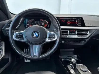 Photo 5 BMW Serie 1 Série 1 118dA 150ch M Sport 8cv