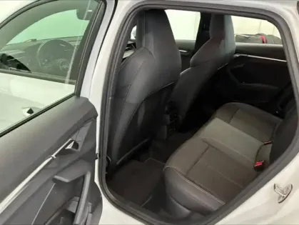 Photo 11 Audi A3 Gén. IV Ph1 S line 5