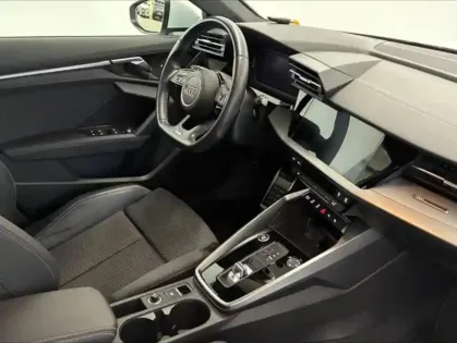 Photo 10 Audi A3 Gén. IV Ph1 S line 5