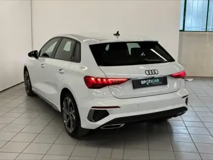 Photo 6 Audi A3 Gén. IV Ph1 S line 5