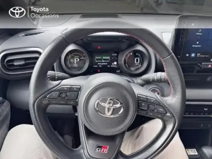 Photo 23 Toyota Yaris  116h GR Sport 5p MY22