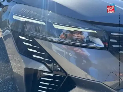 Photo 12 Renault Clio Gén. V (BJA) Ph2 Techno 5