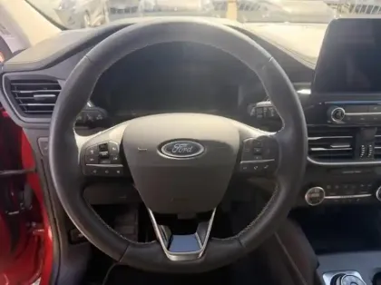 Photo 12 Ford Kuga Gén. III Ph1 Vignale 5