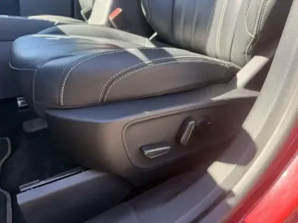 Photo 10 Ford Kuga Gén. III Ph1 Vignale 5