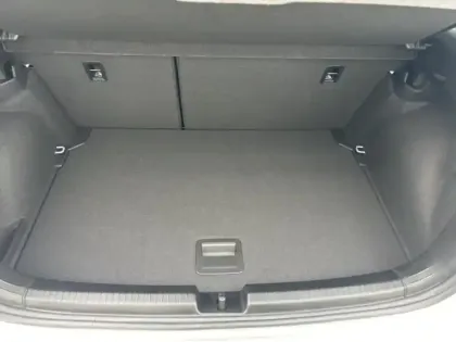 Photo 10 Volkswagen Polo Gén. VI Ph2 Evo R-Line Edition 5