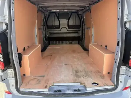 Photo 12 Ford Custom Gén. II Ph1 Limited 1