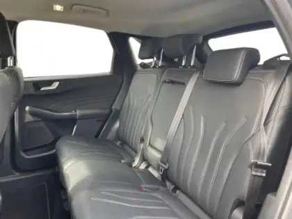 Photo 7 Ford Kuga Gén. III Ph1 Vignale 5