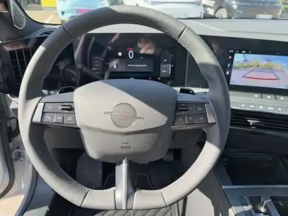 Photo 14 Opel Astra Gén. VI Ph2 GS 5