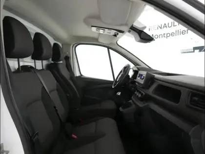 Photo 13 Renault Trafic Gén. III (F82) Ph3 Grand Confort 4