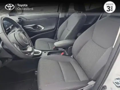 Photo 10 Toyota Yaris Gén. I Ph1 NG Dynamic 5