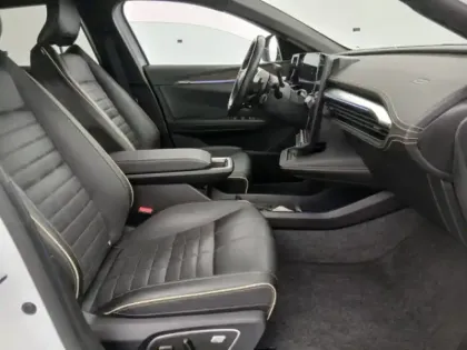 Photo 13 Renault Megane Gén. V (BCB) Ph1 Iconic 5