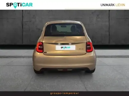 Photo 5 Fiat 500 Gén. II Ph1 MY25 Giorgio Armani C. Ed 3