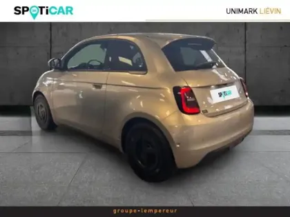 Photo 7 Fiat 500 Gén. II Ph1 MY25 Giorgio Armani C. Ed 3