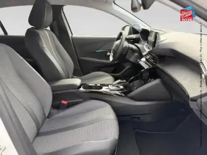 Photo 19 Peugeot 208  e- 136ch Allure