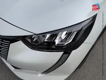 Photo 27 Peugeot 208  e- 136ch Allure