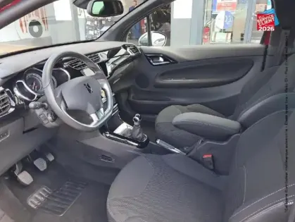 Photo 15 DS DS 3  BlueHDi 100ch So Chic S&S