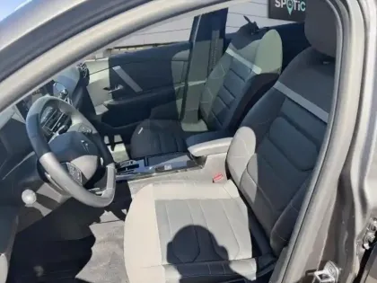 Photo 8 Citroën C4 Gén. III Ph1 NG MAX 5