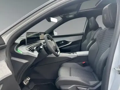 Photo 23 Peugeot 3008  Hybrid 145ch GT e-DCS6 / toit ouvrant