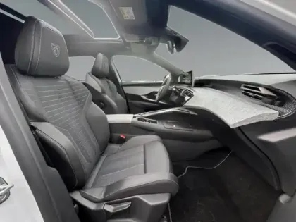 Photo 14 Peugeot 3008 Gén. III Ph1 GT 5